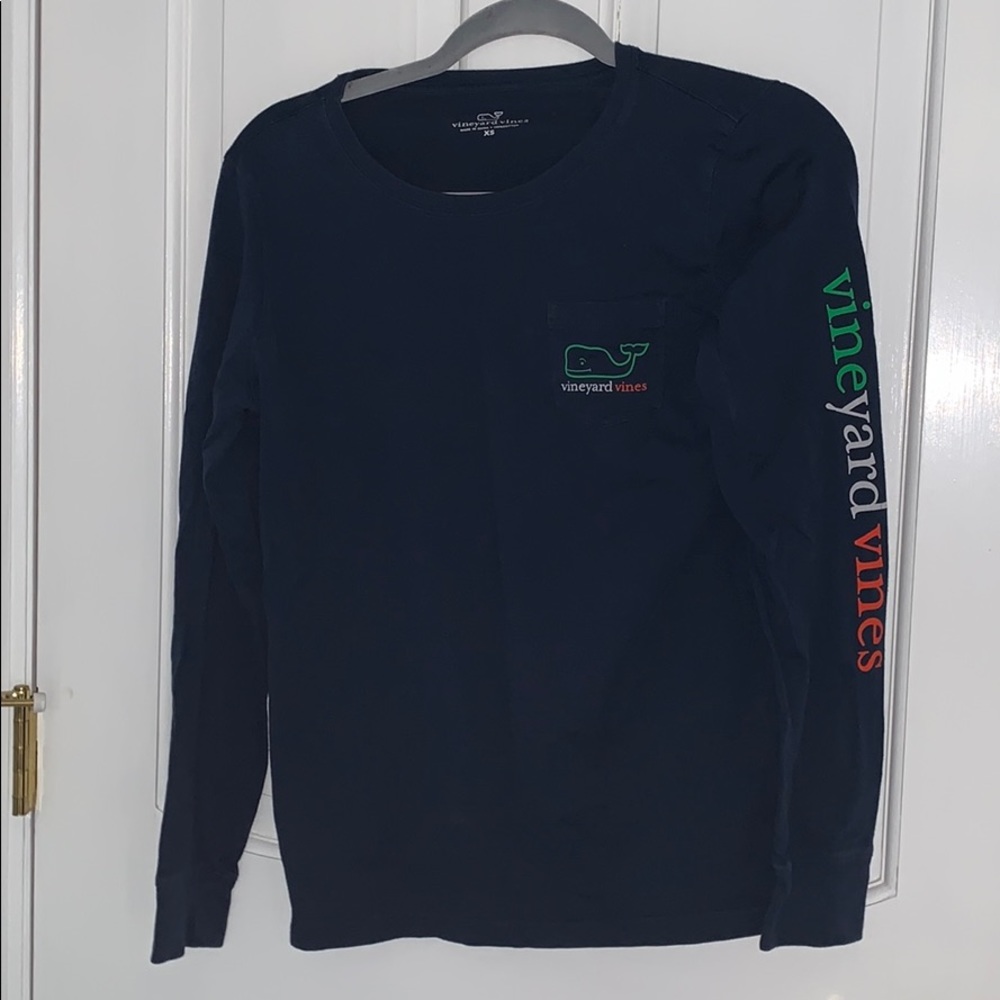 Vineyard vines long sleeve Tee